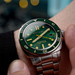 Spinnaker Hull Emerald Pearl Limited Edition Dive Watch #SP-5106-33