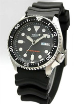 Scratch and Dent - Seiko Automatic Dive Watch with Offset Crown and Rubber Dive Strap #SKX007K1 19