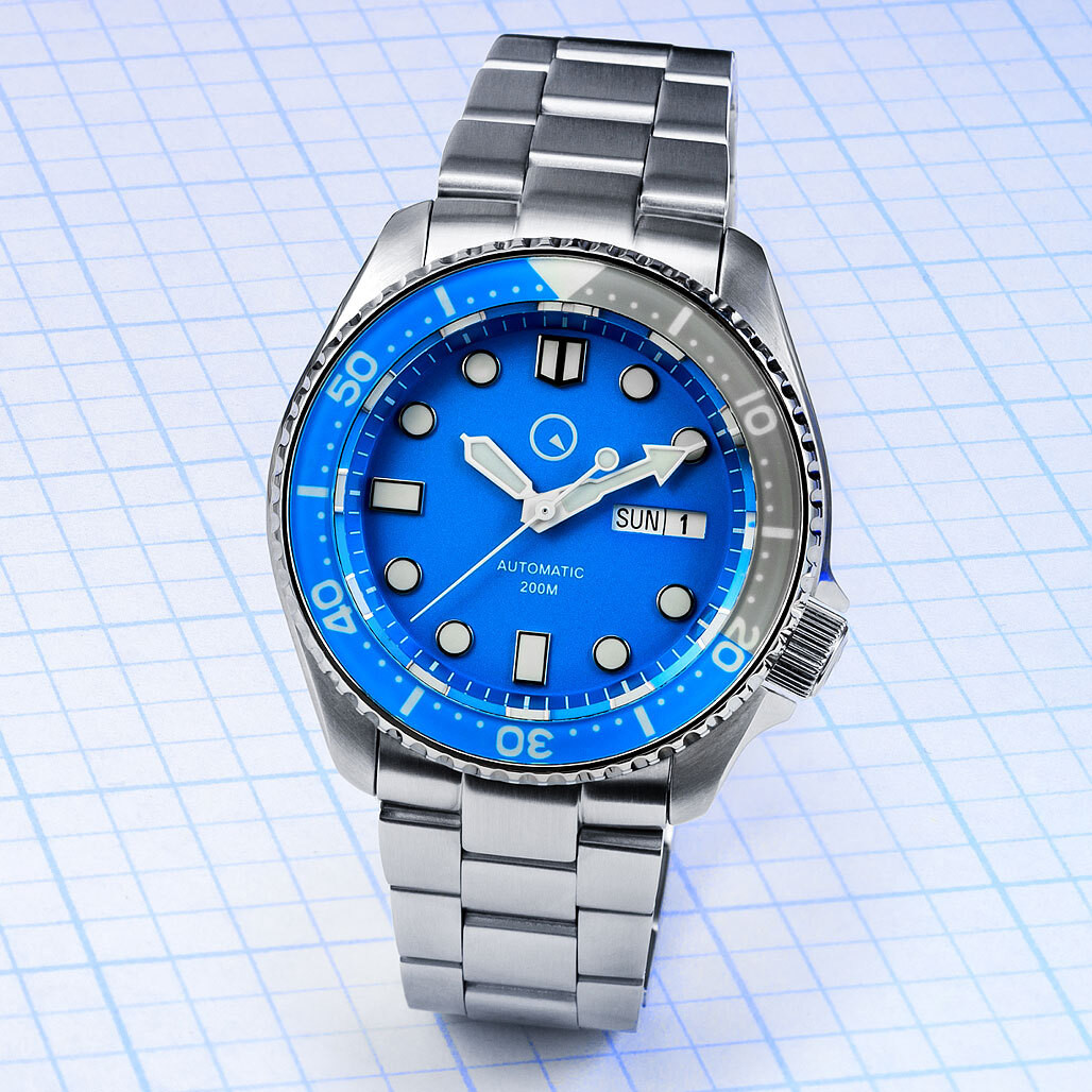 Islander Automatic Dive Watch with AR sapphire crystal, all solid link