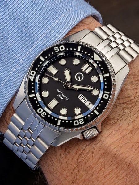 Islander 38mm Automatic Dive Watch with AR sapphire crystal, all solid