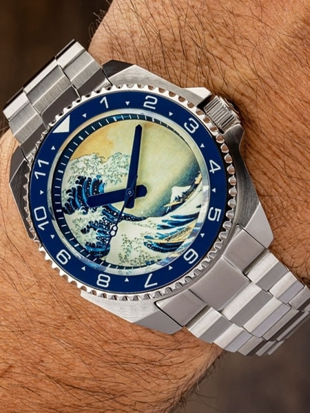 Islander Automatic Dive Watch with AR doubledome sapphire crystal