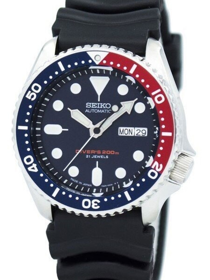 Seiko Automatic Dive Watch with Offset Crown and Rubber Dive