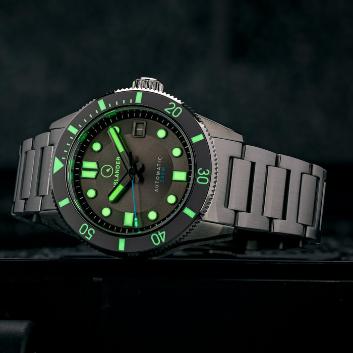 Islander Bayport 40mm Automatic Dive Watch with Grey Dial ISL123