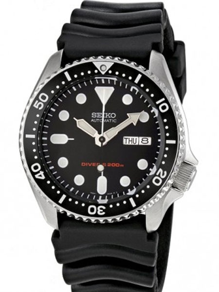 Seiko Automatic Dive Watch with Offset Crown and Rubber Dive Strap SKX007K1