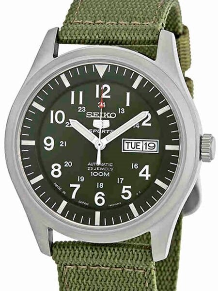 SEIKO スポーツ 自動巻き カーキ ミリタリーSNZG09J1 極美品 Seiko Military Dark Green Dial Automatic Watch with 42mm Case