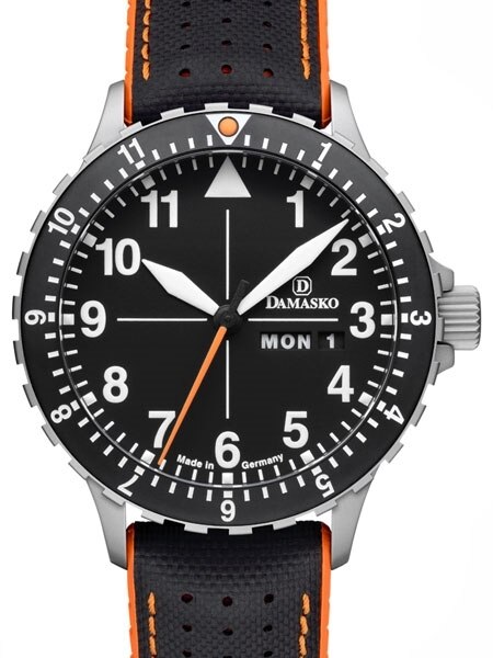 Damasko DA42 Swiss Automatic Pilot Watch with Rotating 12-hour Bezel