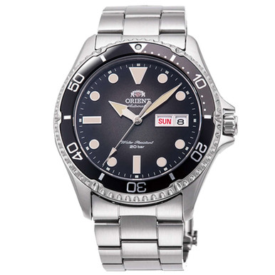 カッサンドル　AIR ORIENT Orient Vintage-Inspired Automatic Dive Watch with a Black