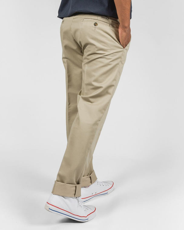 REGULAR FIT TAPERED LEG FLAT FRONT KHAKI PANTS, DESERT KHAKI