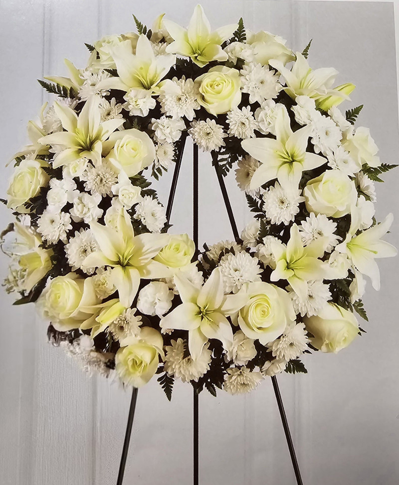 Heartfelt Condolences Wreath