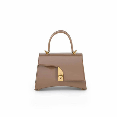 Arcadia Arco Medium Smooth Patent Leather Grab Bag