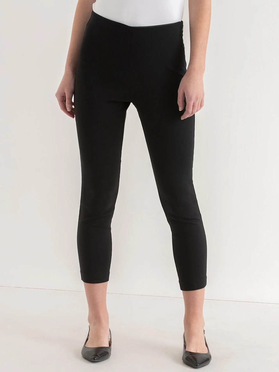 Audrey Skinny Crop Pant in Microtwill
