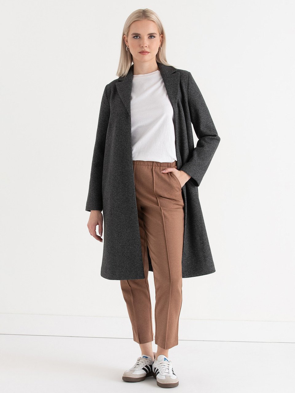 Double Knit Tapered Leg Ankle Pant