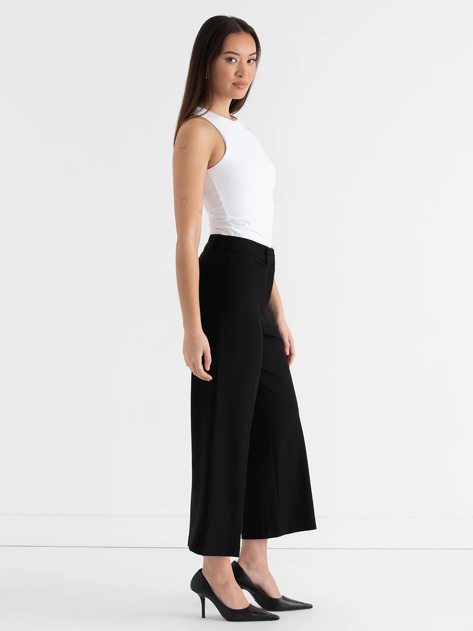 Weslee Wide Crop Pant in Luxe Ponte