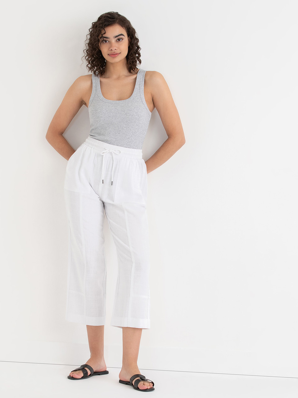 Viscose Linen Pull-On Cropped Pant in White