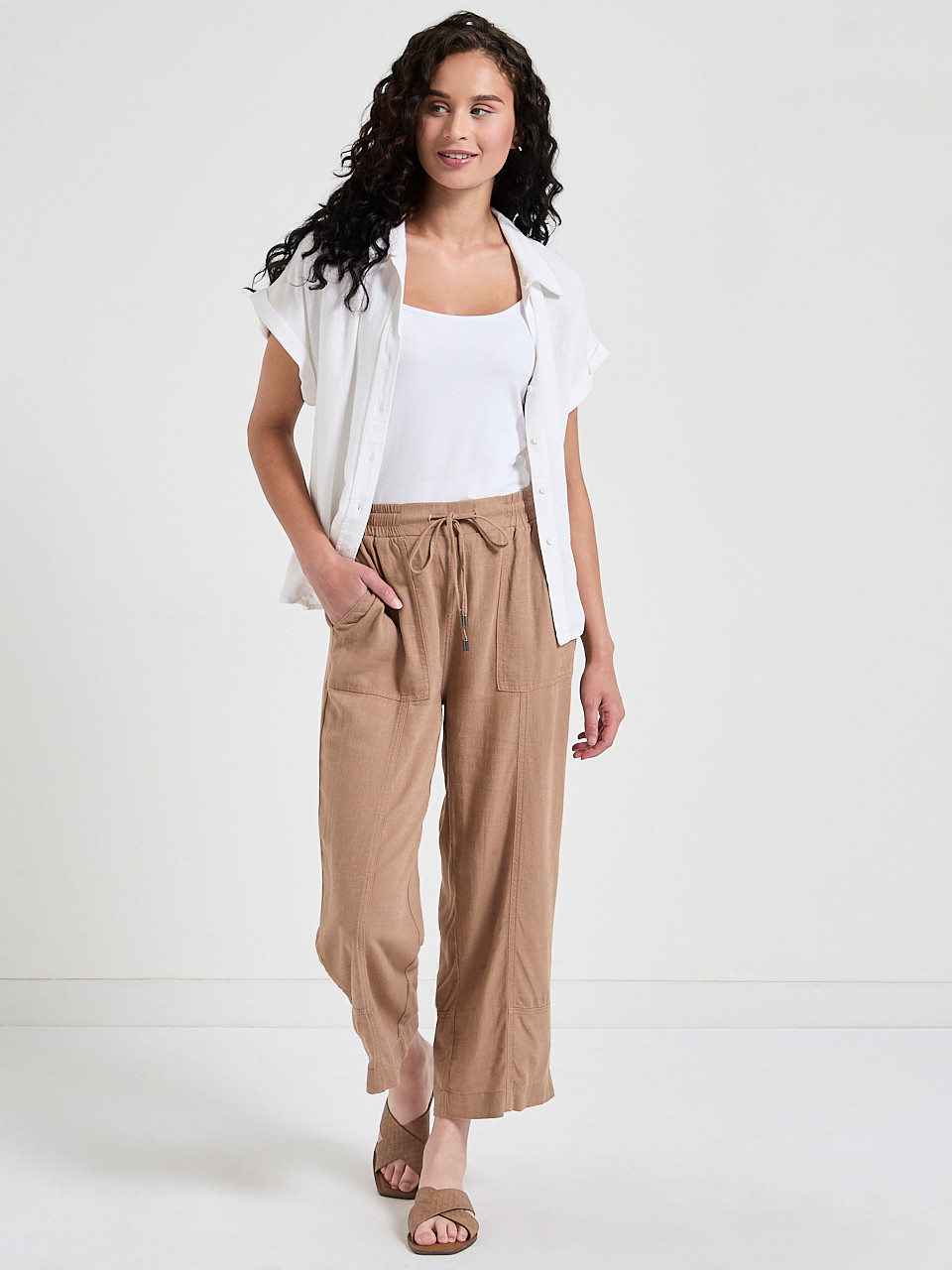 Viscose Linen Pull-On Cropped Pant in Sinopia Fresco