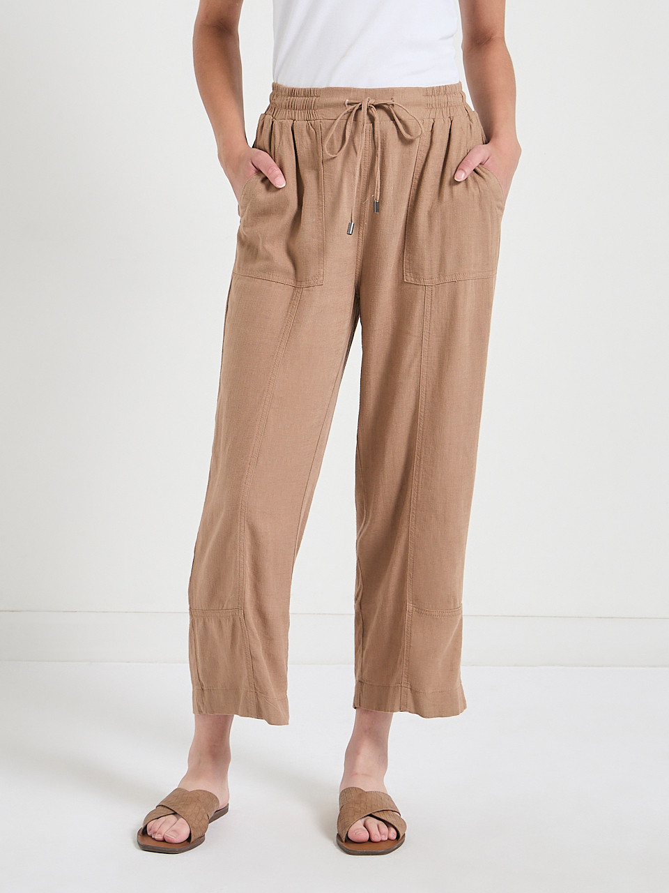 Viscose Linen Pull-On Cropped Pant in Sinopia Fresco