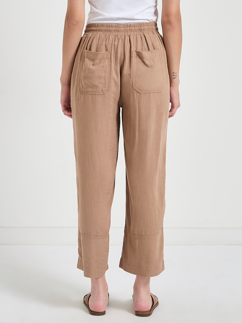 Viscose Linen Pull-On Cropped Pant in Sinopia Fresco