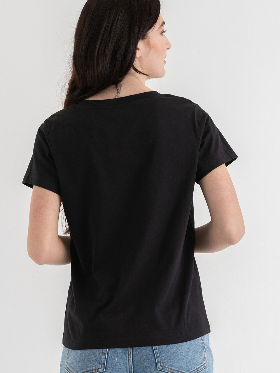 Relaxed V-Neck Tee in Black