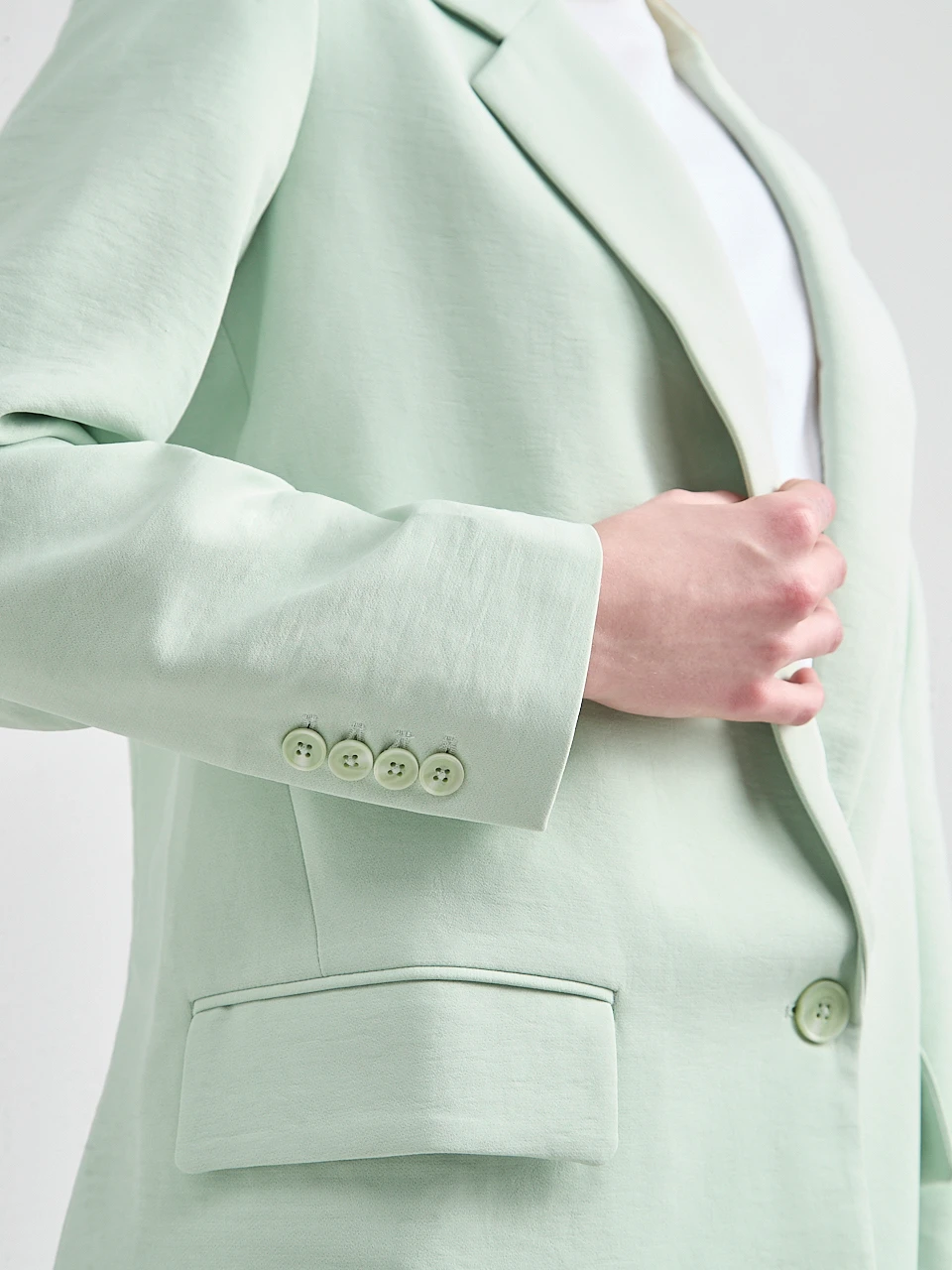 Relaxed Blazer in Pistachio