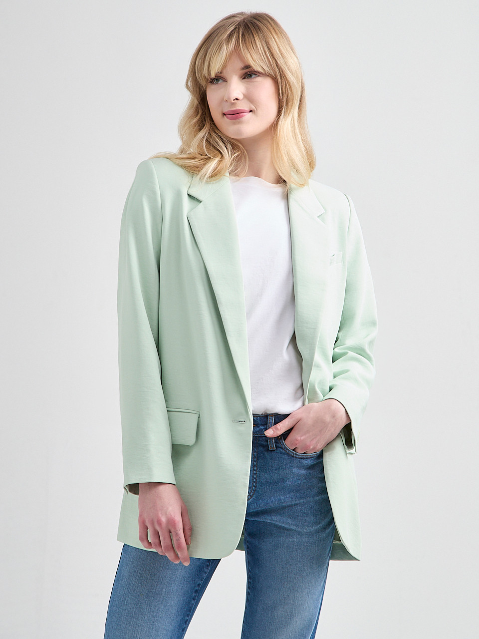 Relaxed Blazer in Pistachio
