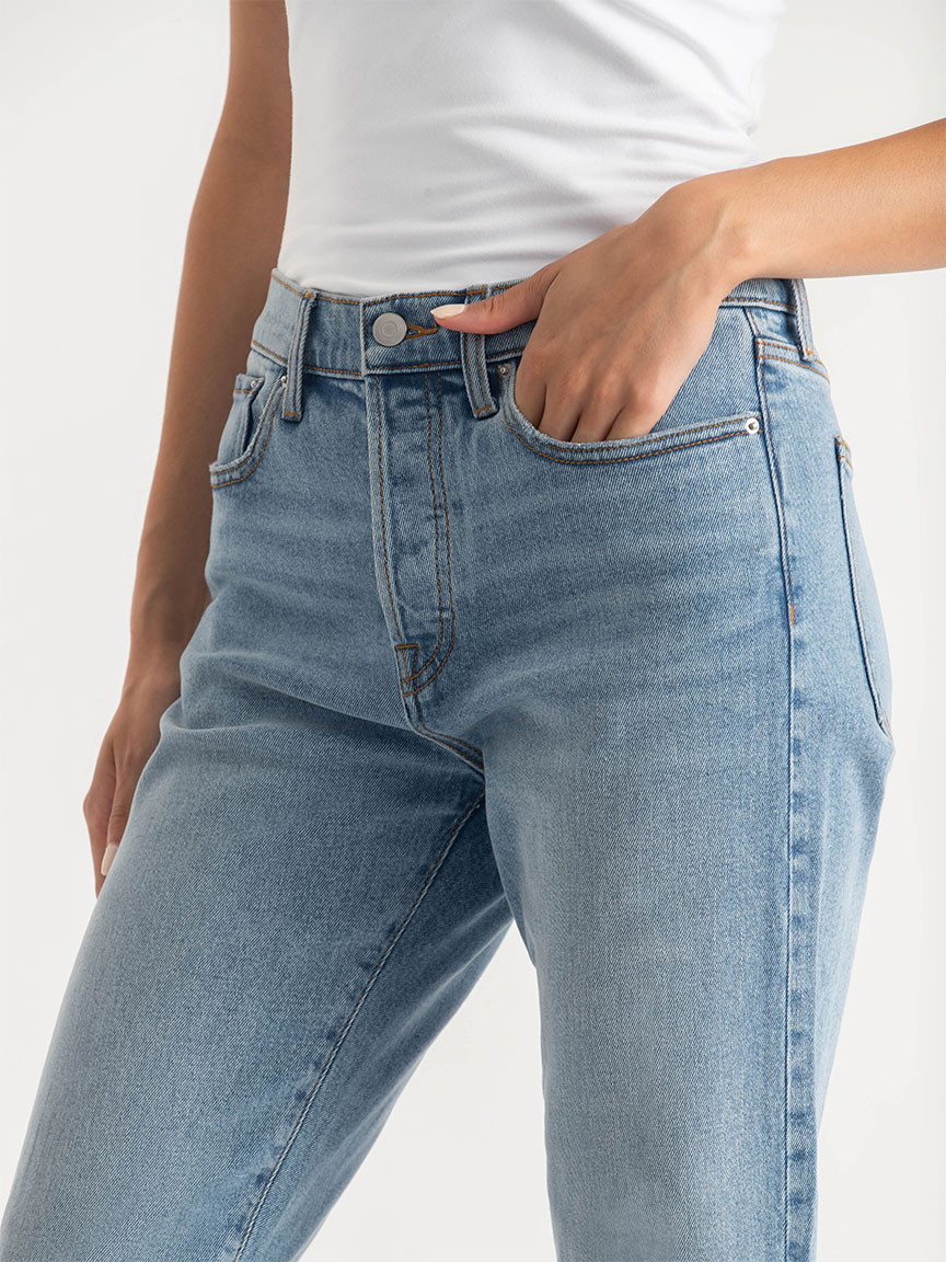 Sloane Straight Ankle Jeans in Light Wash