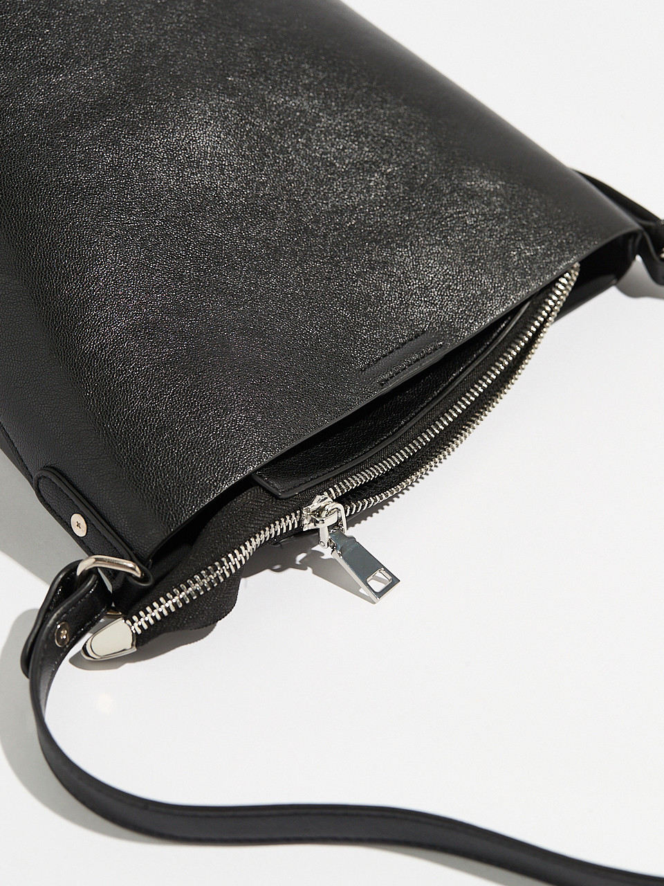 Black Bucket Bag