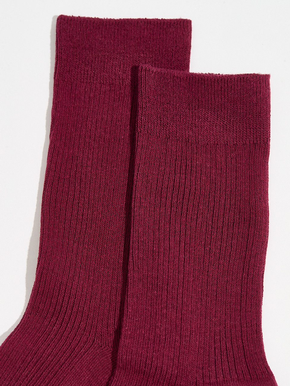 Ribbed High Crew Socks in Red/Pink