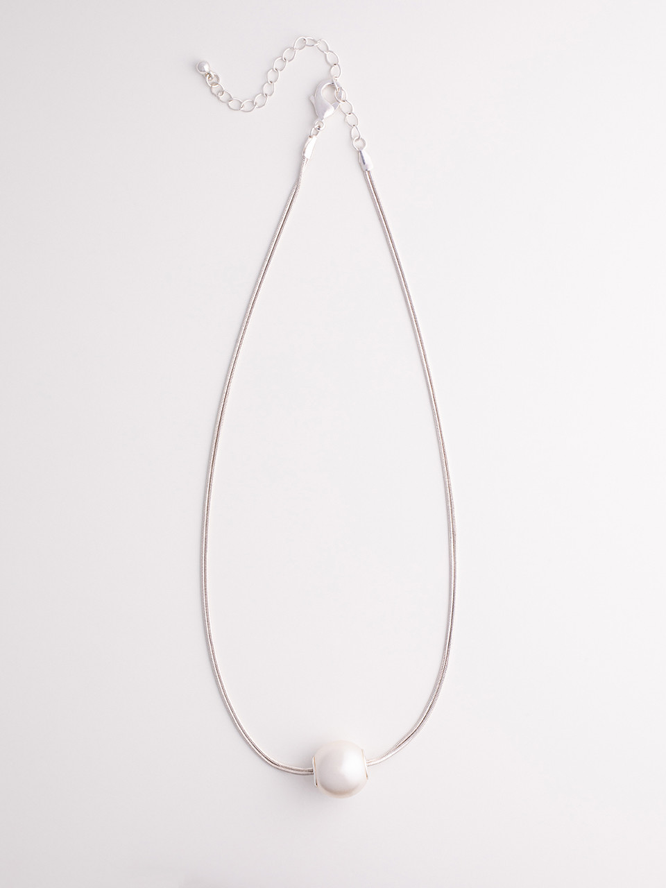 Large Single Pearl Short Necklace