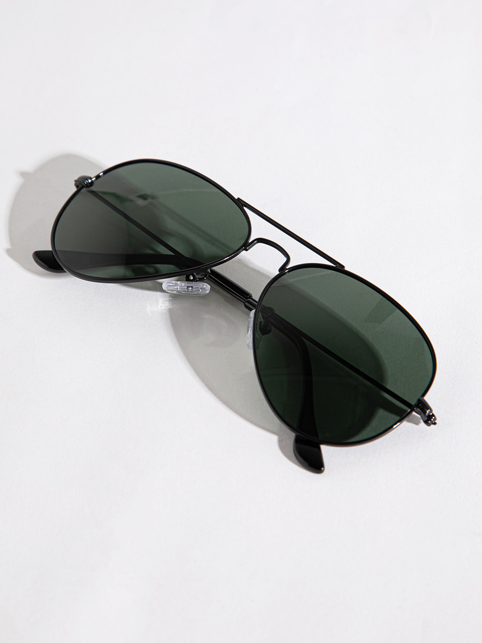 Aviator Frame Sunglasses with Green Lens