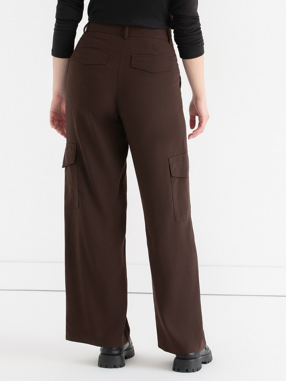 Cargo Wide Leg Crepe Pant in Coffee Bean