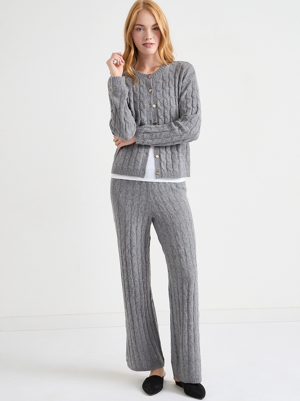 Crew Neck Cable Knit Cardigan