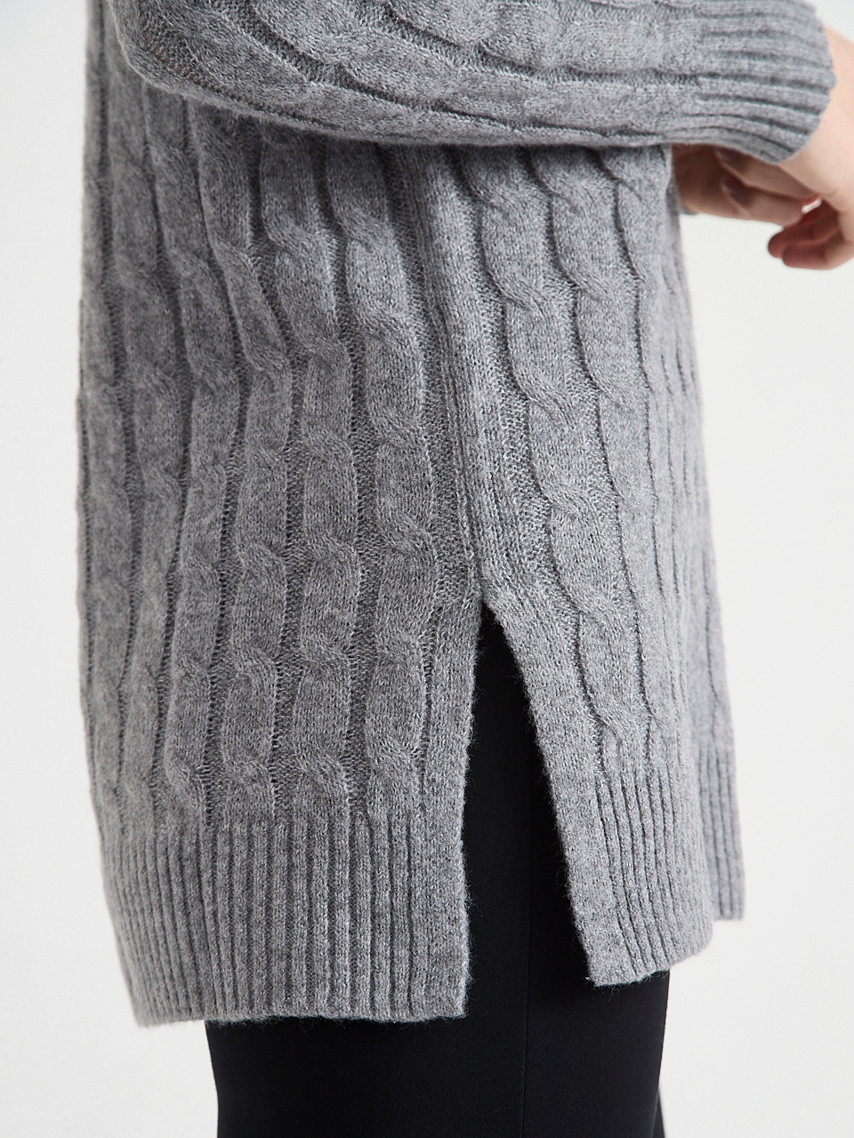 Crew Neck Cable Knit Tunic