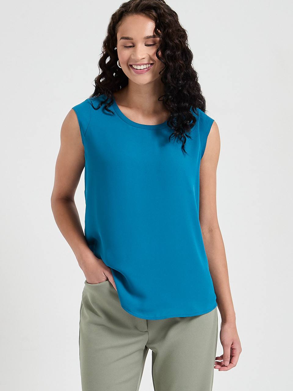 2-Layer Cap Sleeve Blouse in Lyon's Blue
