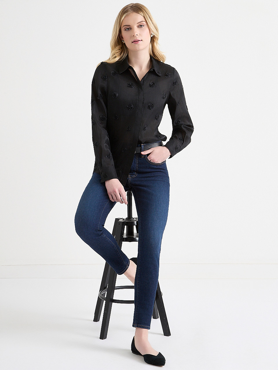 Long Sleeve Floral Applique Blouse
