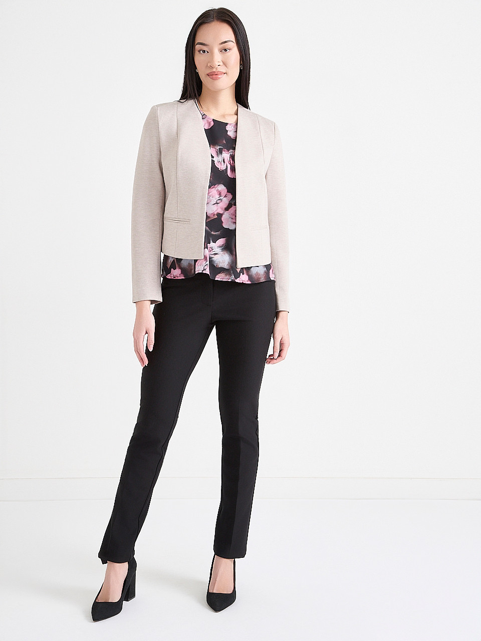 Open Collarless Short Blazer