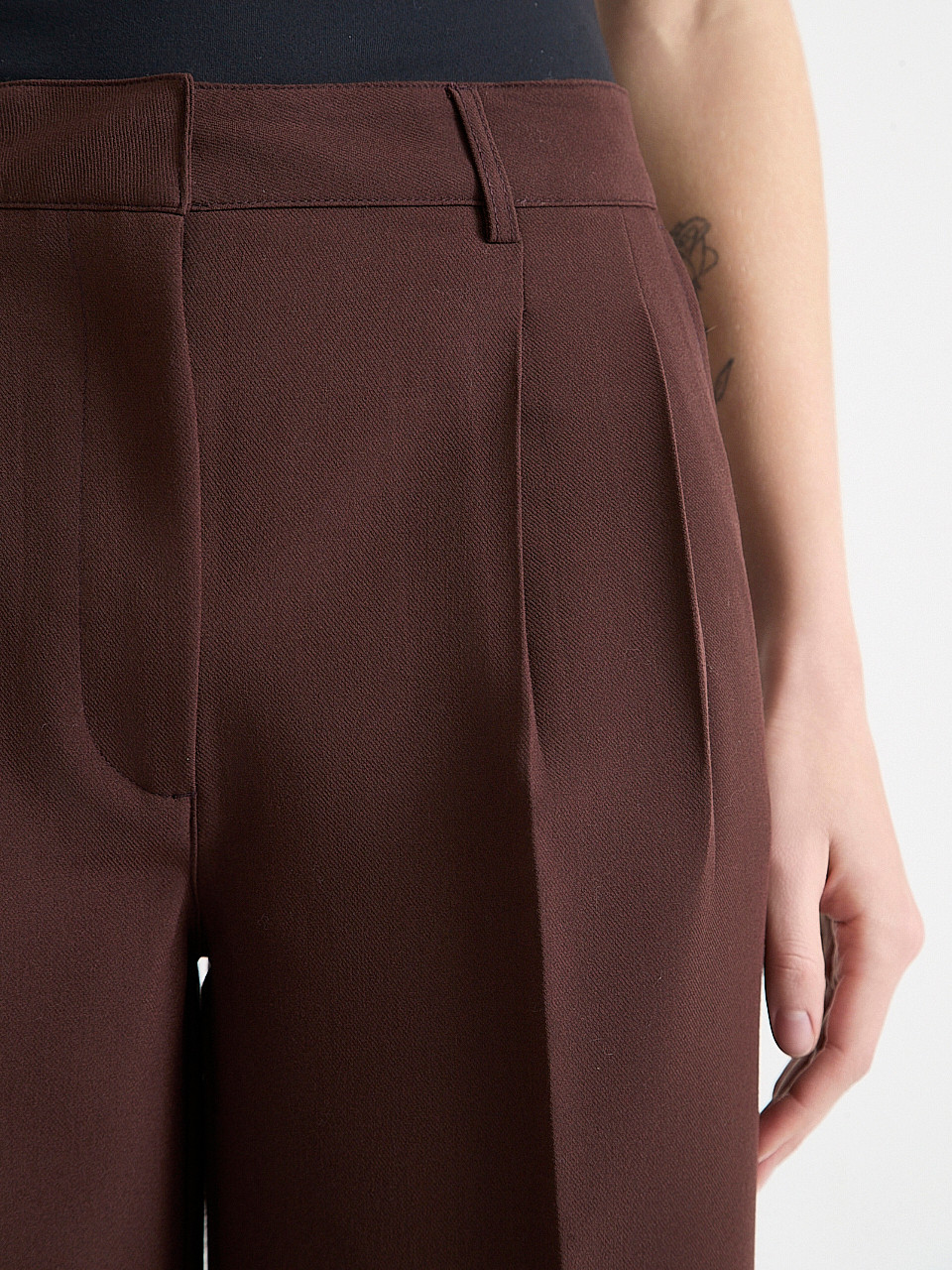 Super High Rise Pleated Wide Leg Pant