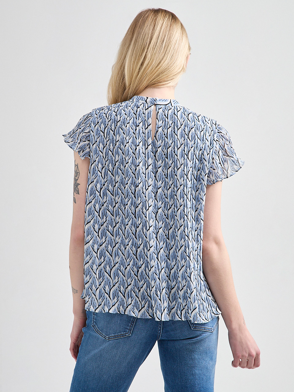 Flutter Sleeve Pleated Blouse