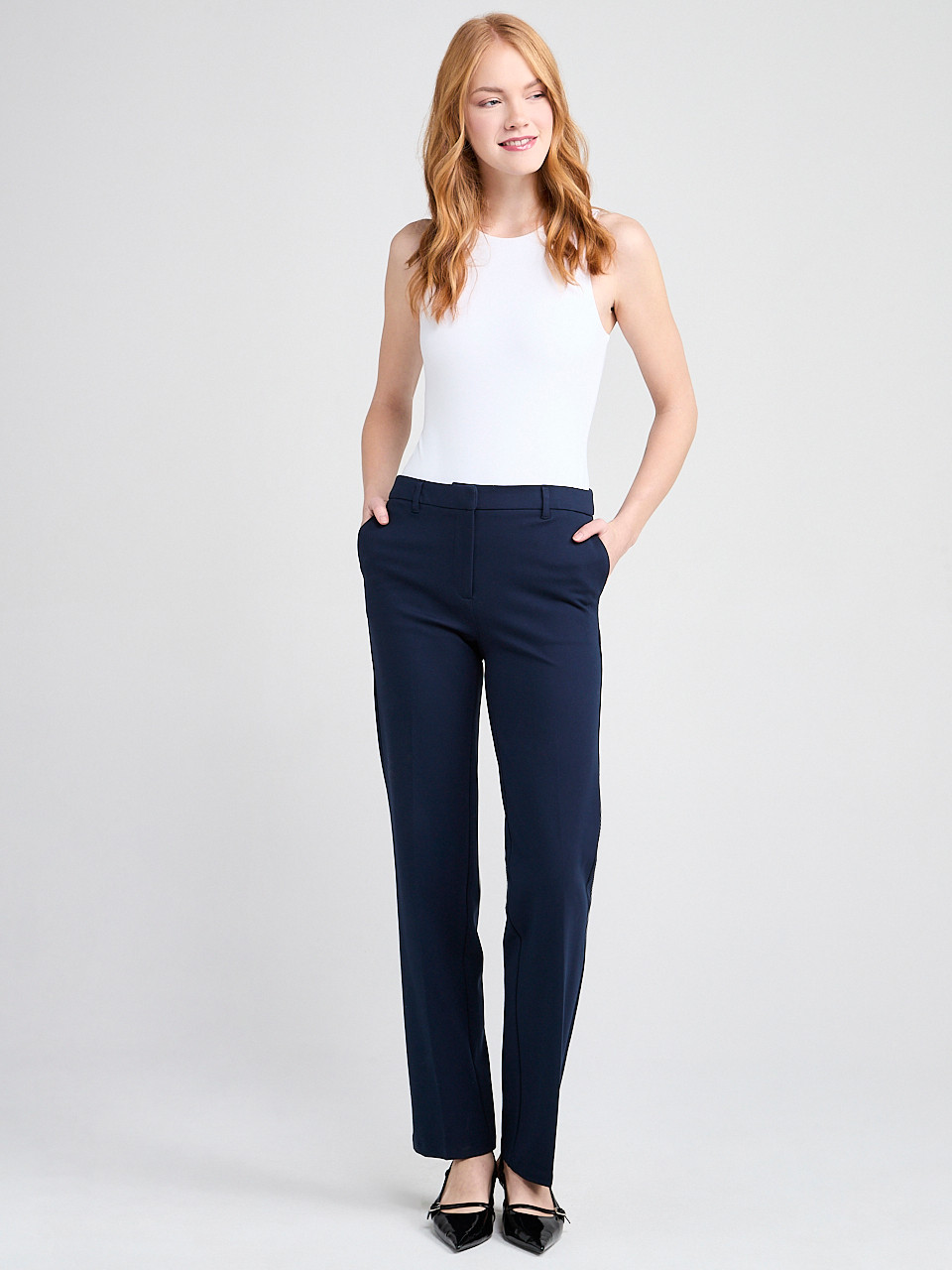 Mid Rise Ponte Straight Pant in Navy
