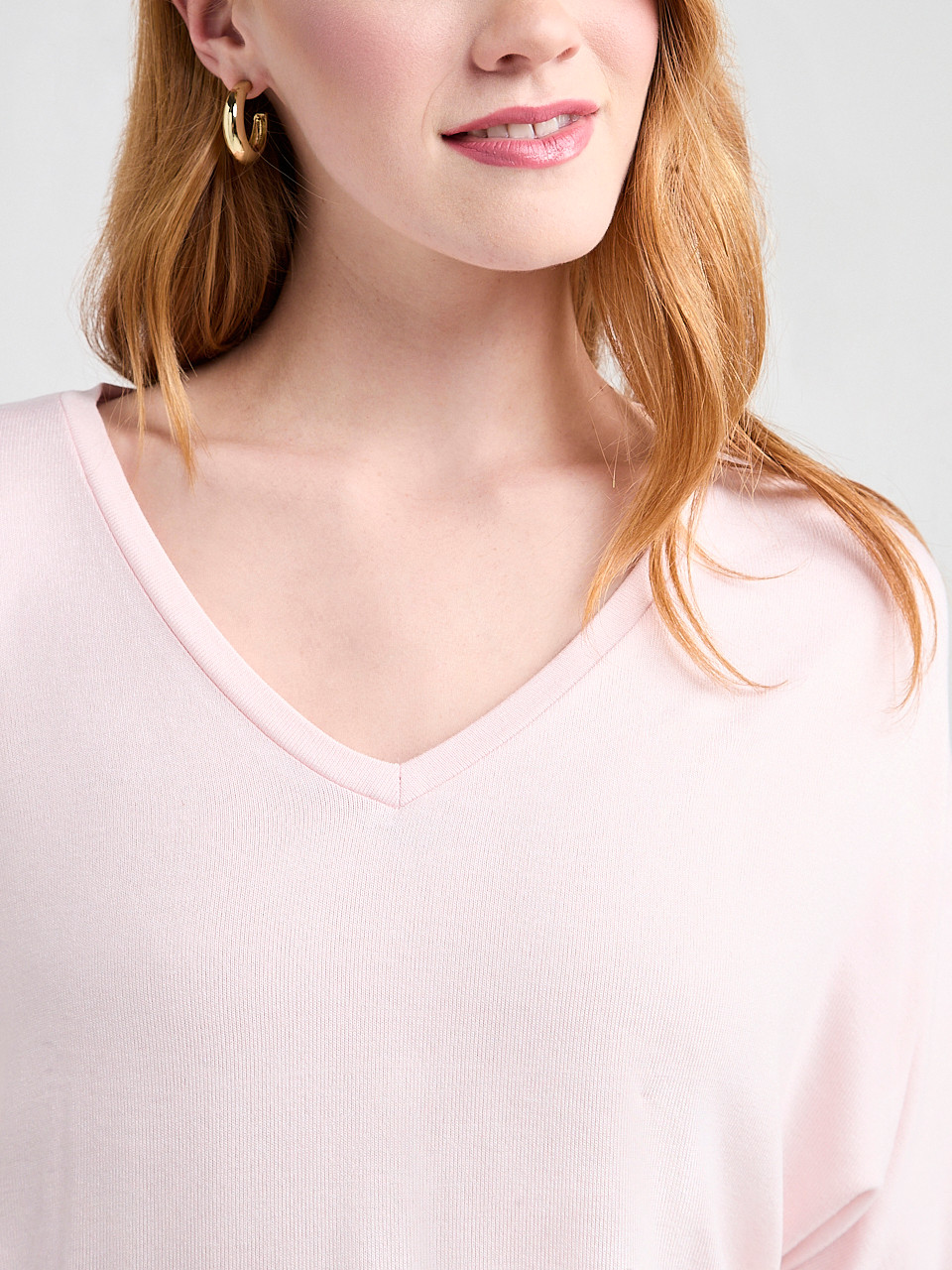 3/4 Sleeve V-Neck Hacci Top in Petal