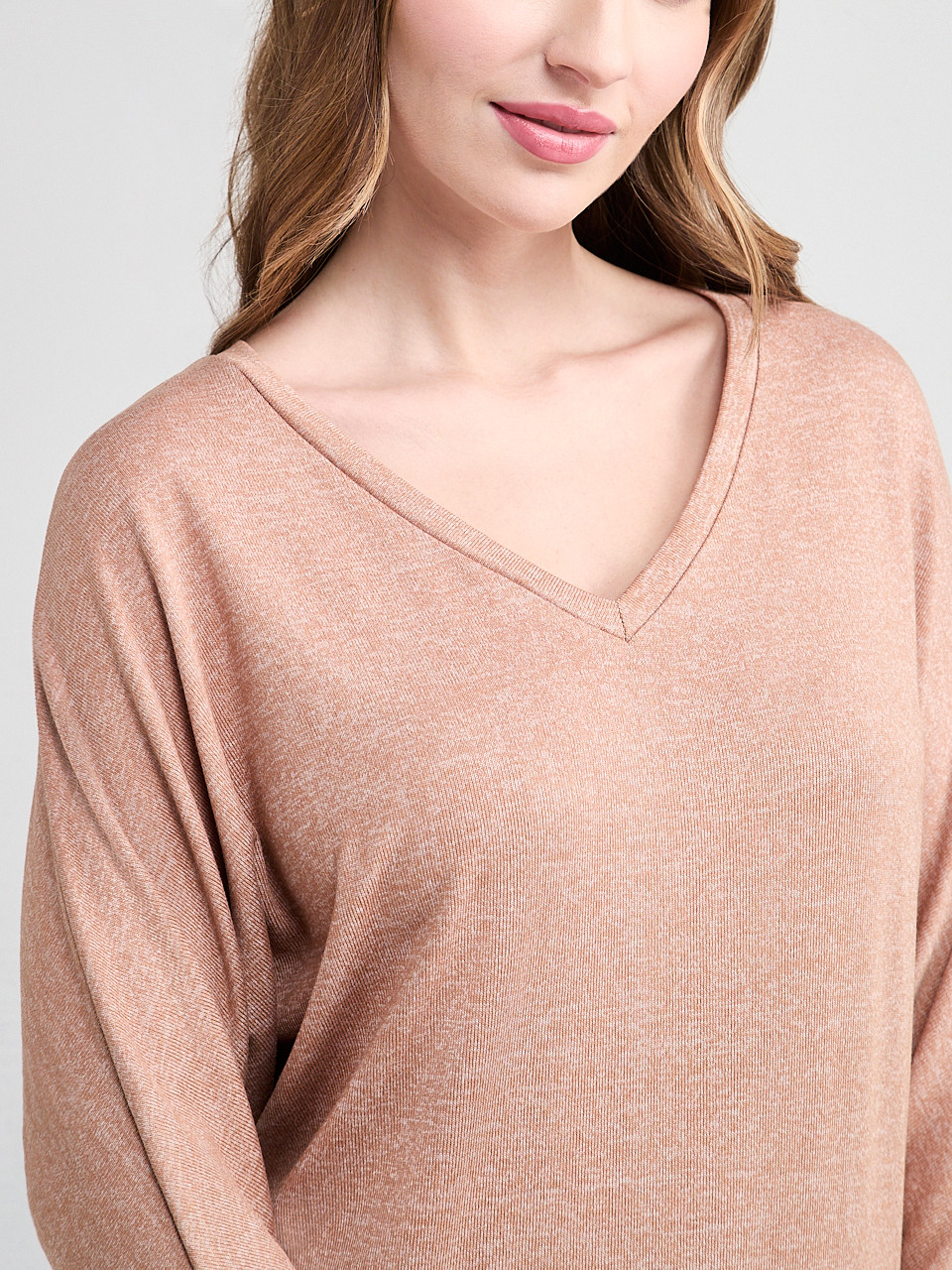 3/4 Sleeve V-Neck Hacci Top in Cognac