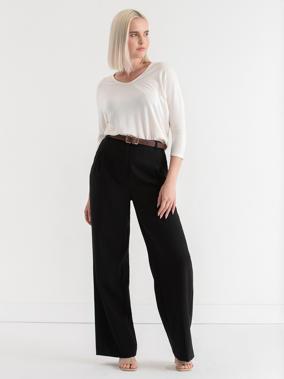 Easy V-Neck Hacci Knit Top Sugar Swizzle