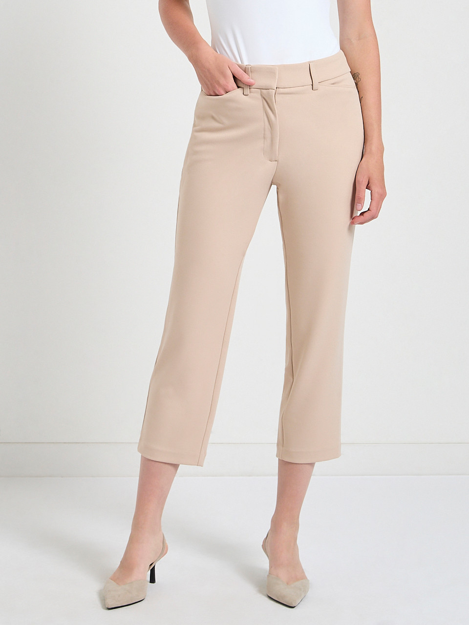 Spencer Straight Cropped Pant in Doeskin