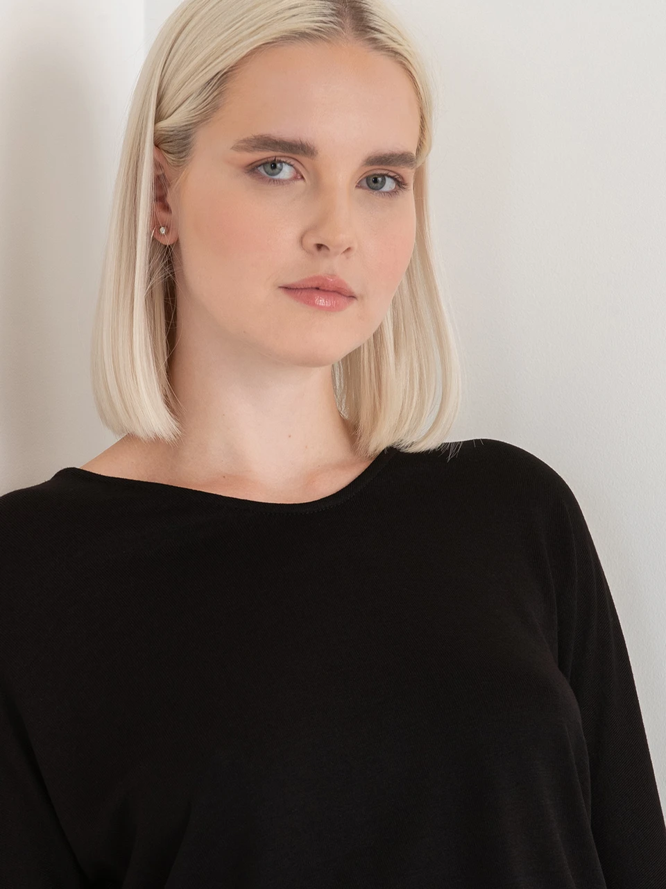 Black Easy V-Neck Hacci Knit Top