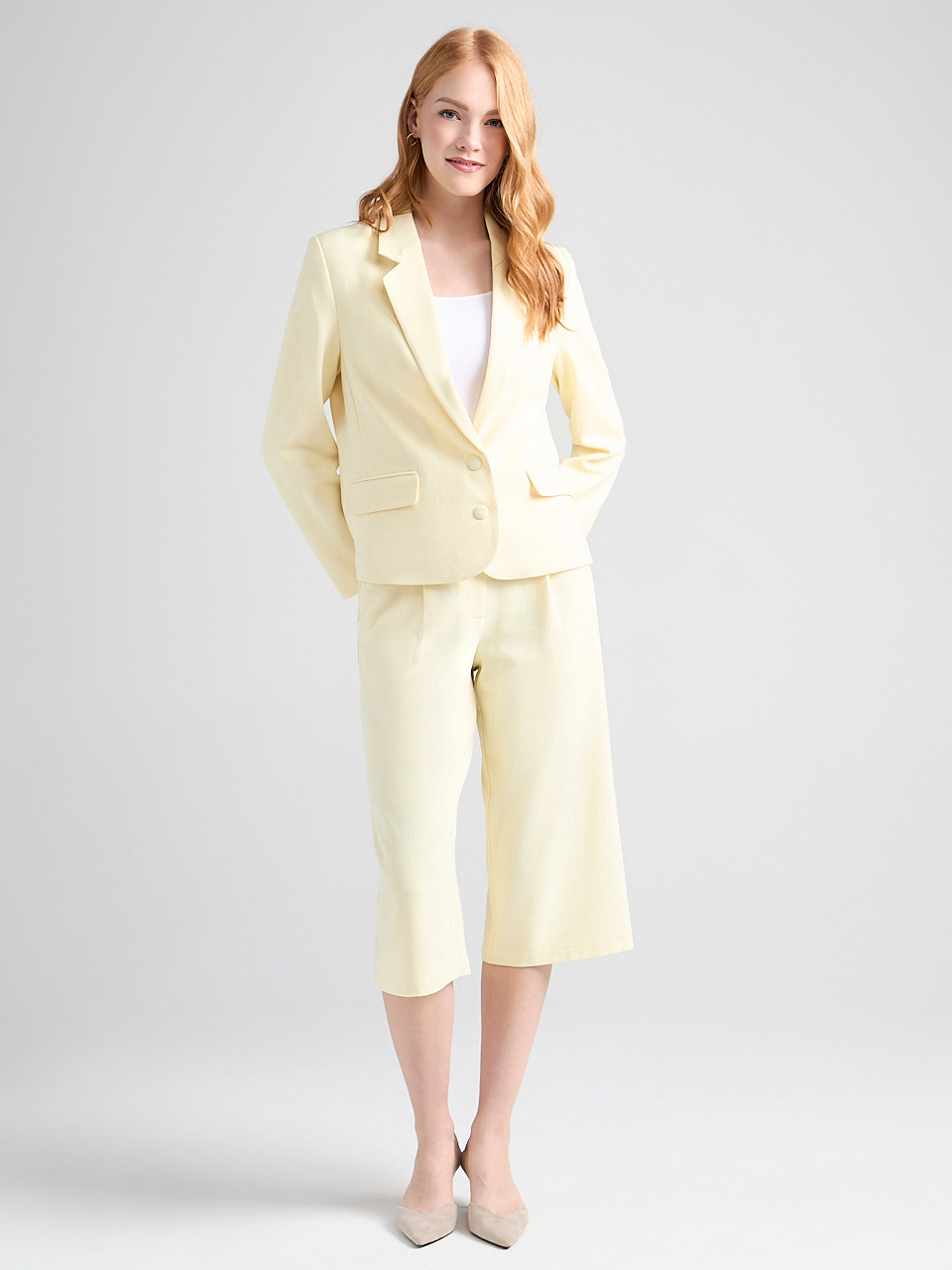 2-Button Notch Collar Blazer in Soft Yellow
