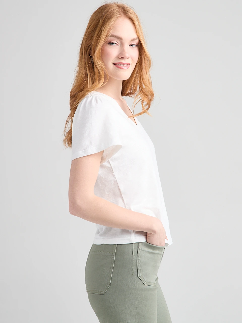 Short Sleeve V-Neck Embroidered Top in Ivory