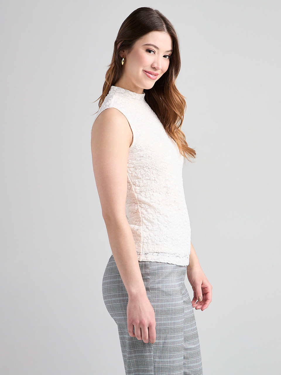 Sleeveless Lace Top in Ivory