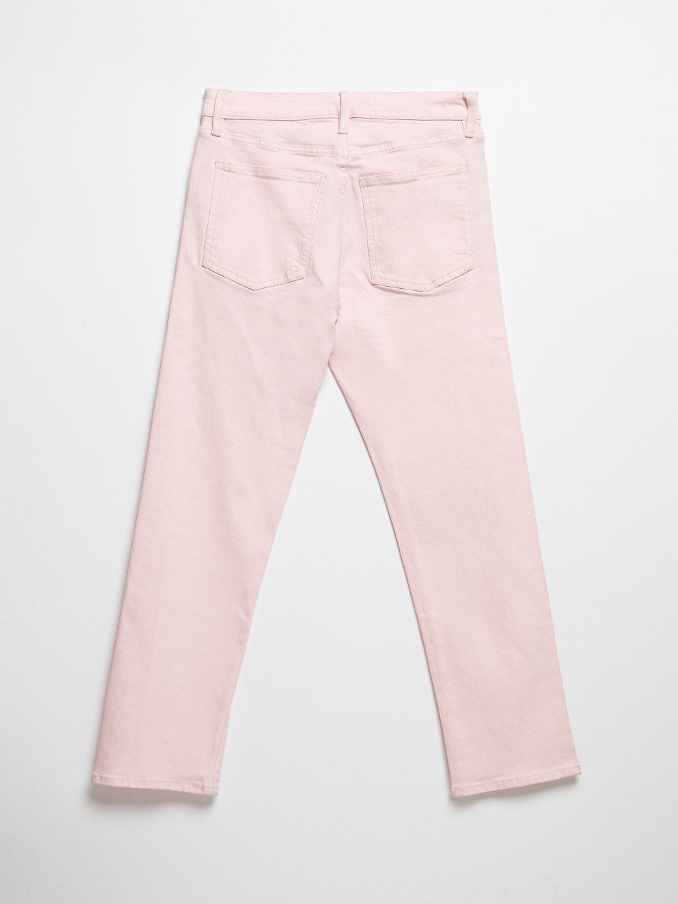 Sloane Beetle Straight Ankle Jeans in Pink