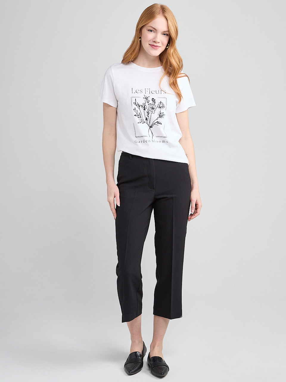 Short Sleeve Crew Neck T-Shirt B&W Flower