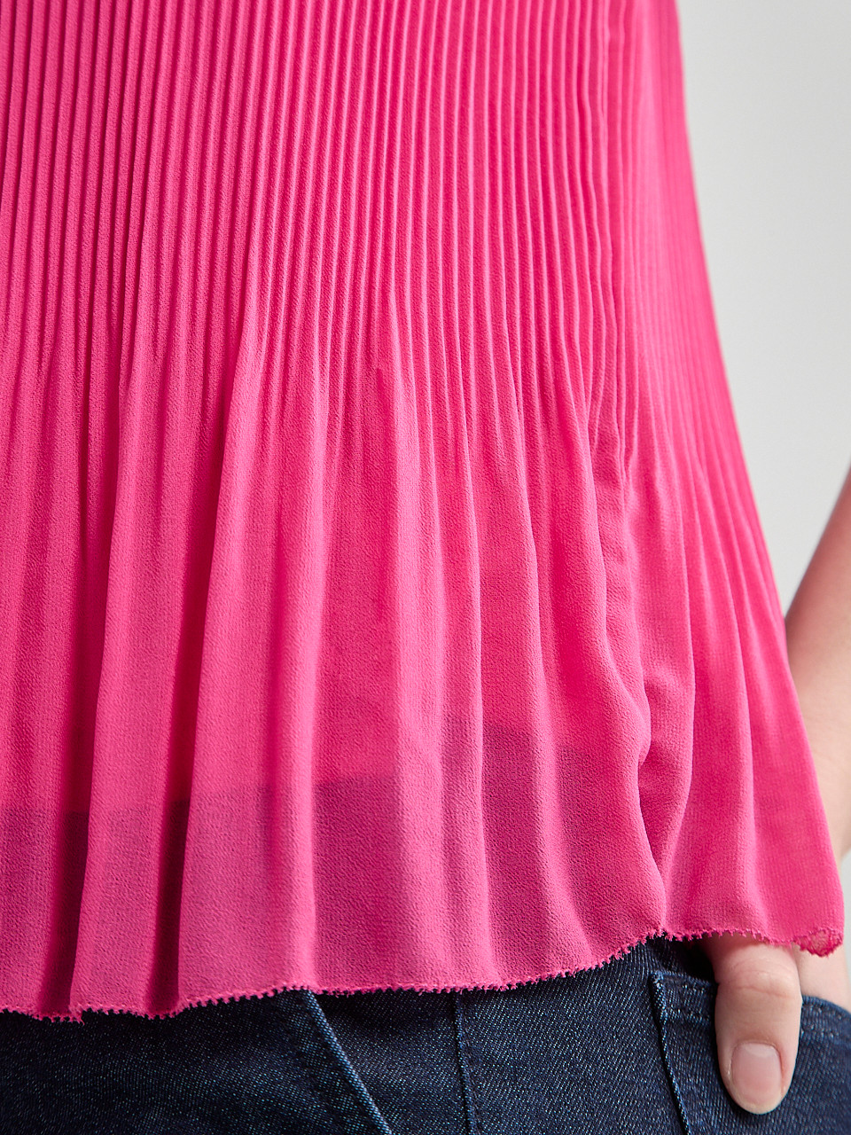 Sleeveless Pleated Top Hot Pink