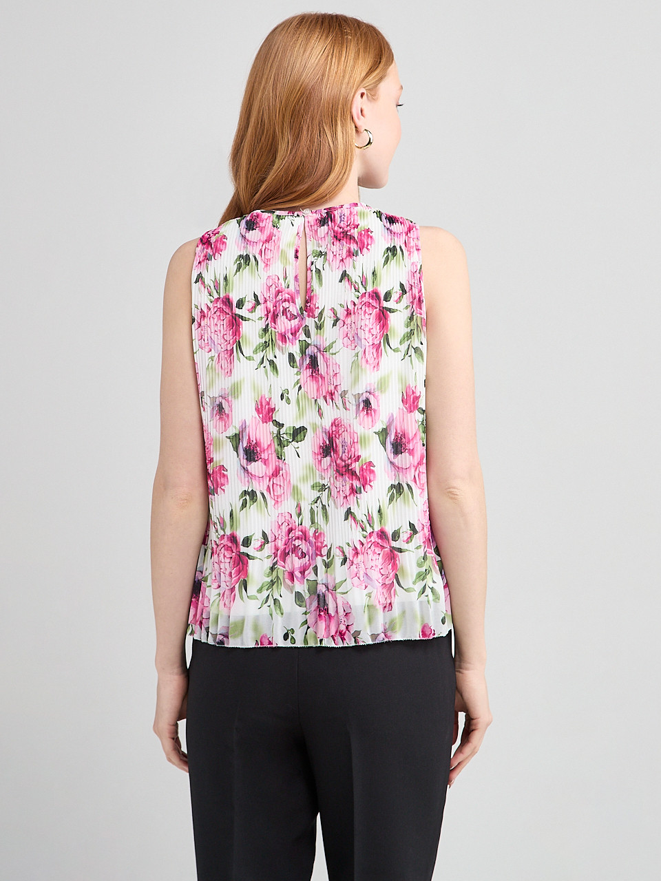 Sleeveless Pleated Top Roses